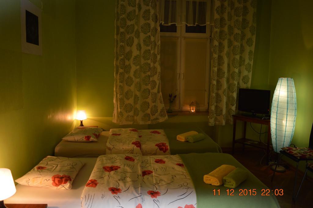 Honey Hostel Краков Номер фото