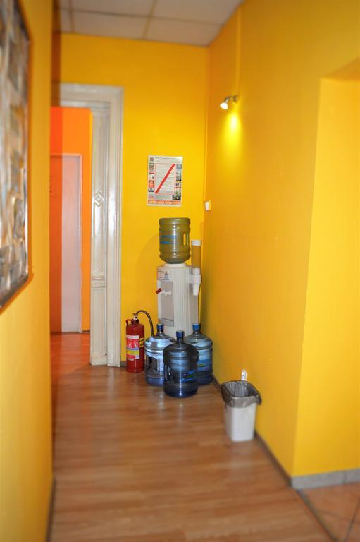 Honey Hostel Краков Экстерьер фото