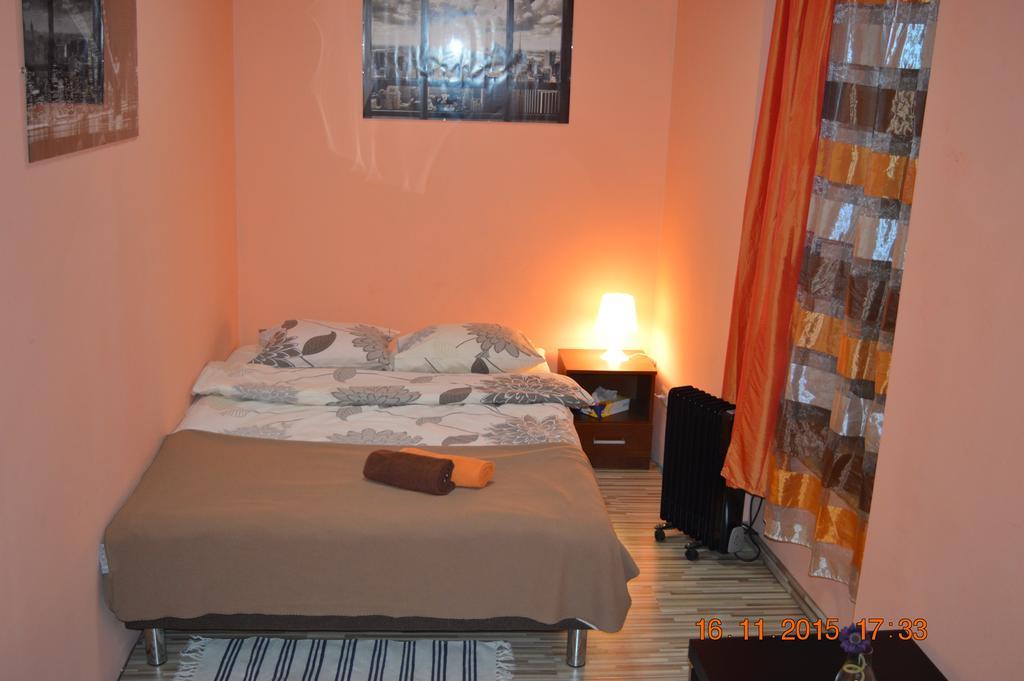 Honey Hostel Краков Экстерьер фото