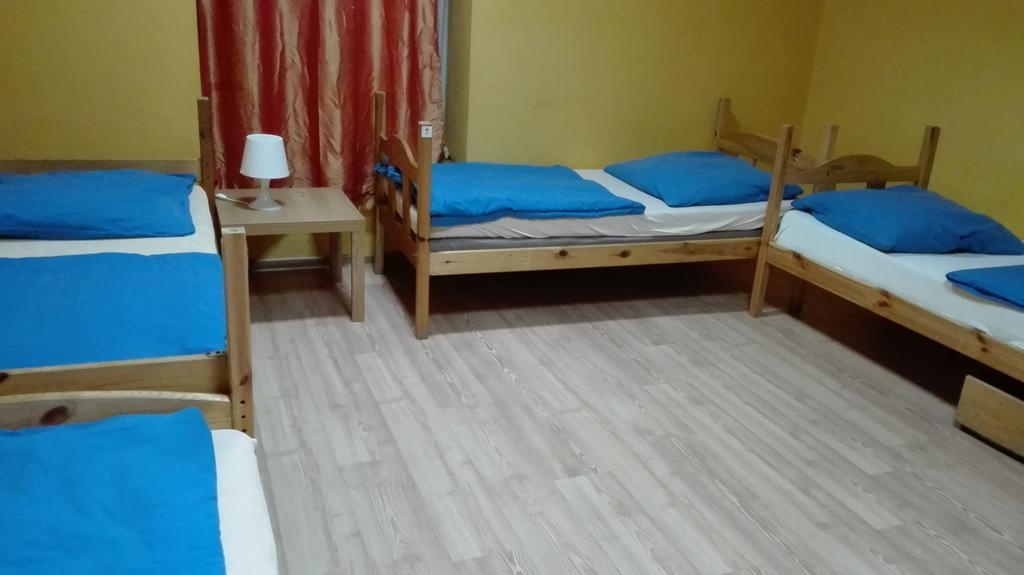 Honey Hostel Краков Экстерьер фото